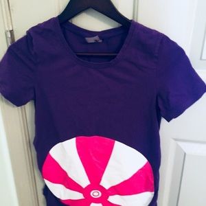Adorable beach ball Maternity shirt -small